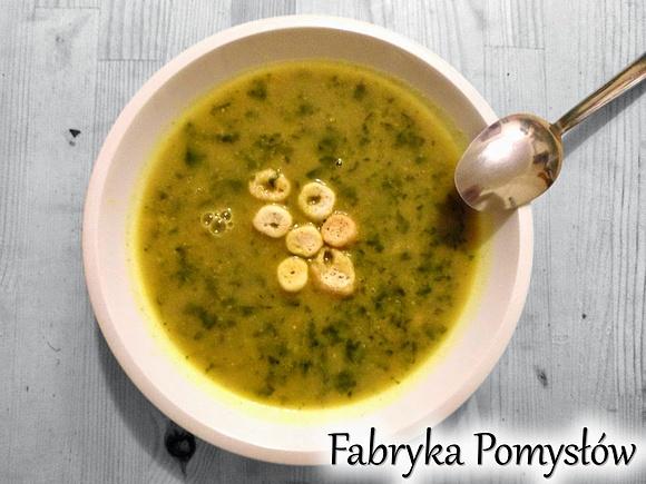 Zupa z dyni ze szpinakiem i curry