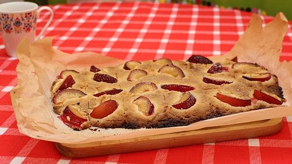 Kruchy placek z owocami