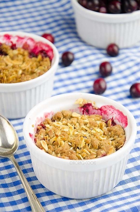 Crumble żurawinowy