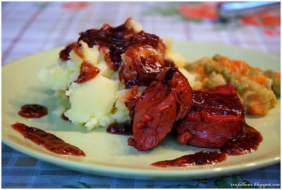 Polędwiczka w sosie żurawinowym