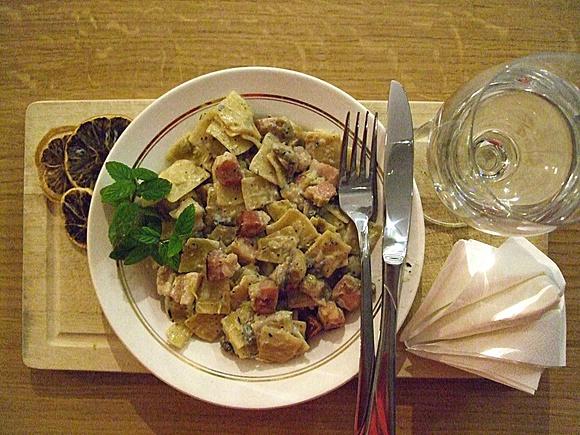 Makaron z serem pleśniowym