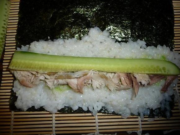 Sushi z wędzoną makrelą