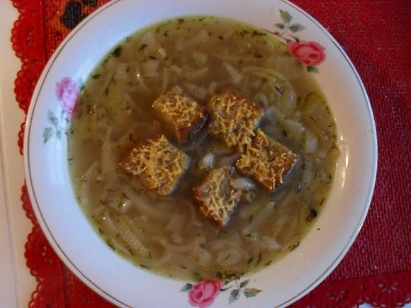 Zupa cebulowa z ziemniaczanymi krokiecikami