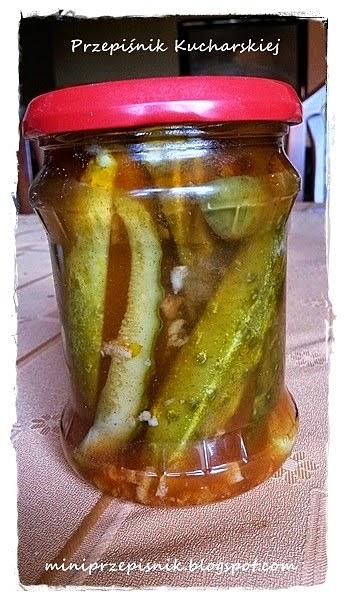 Ogórki chilli w słoiku