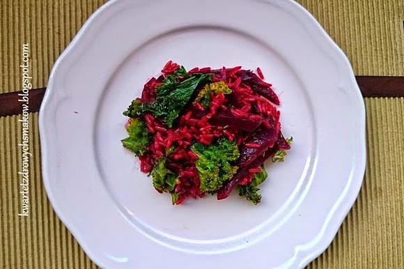 Risotto na czerwonym winie z burakami i jarmużem