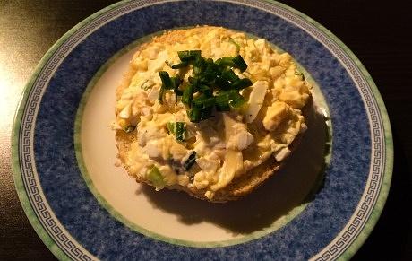 Szybka pasta jajeczna na śniadanie