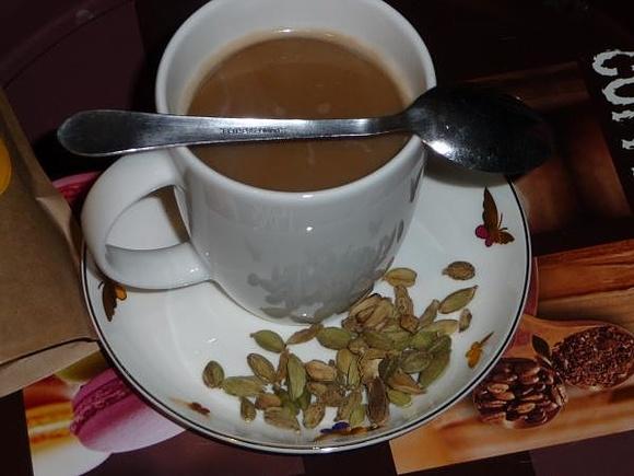 Kawa z kardamonem