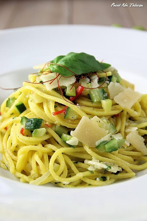 Makaron z cukinią i parmezanem