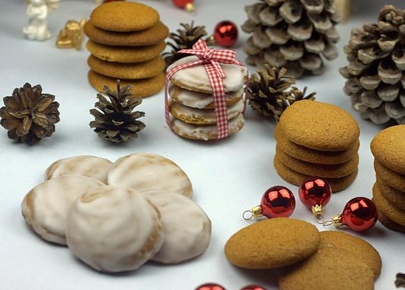 Lebkuchen - tradycyjne niemieckie pierniki mięsiste i aromatyczne