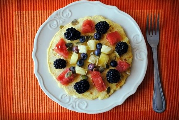 Omlet kukurydziany z serkiem wiejskim