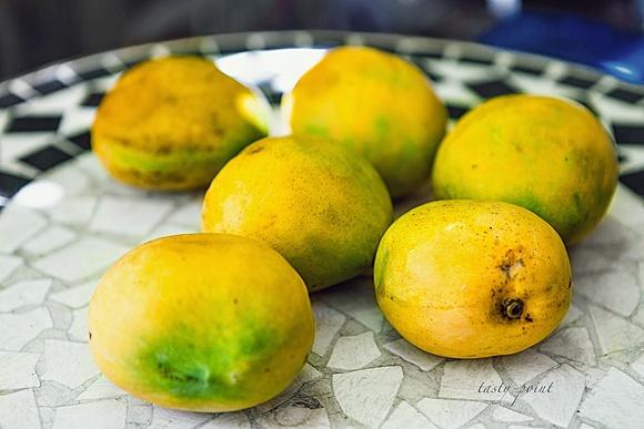 Mango w grudniu – przepisy z owocami sezonowymi