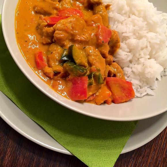 Curry z kurczaka i warzyw w mleczku kokosowym