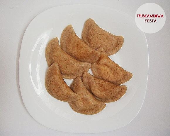 Pszenno-gryczane pierogi z wędzonym tofu i dynią
