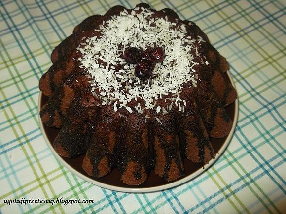 Babka czekoladowa z polewą na słodko na święta