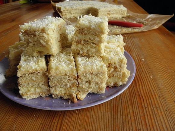 Raffaello bez pieczenia - smaczne ciasto kokosowe