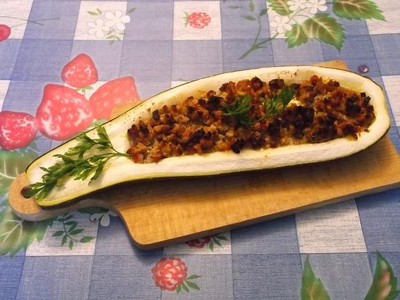 Cukinia faszerowana z fetą