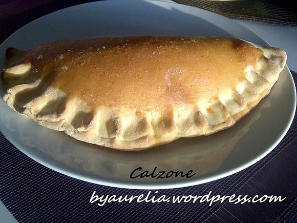 Calzone - pizza w kształcie pieroga