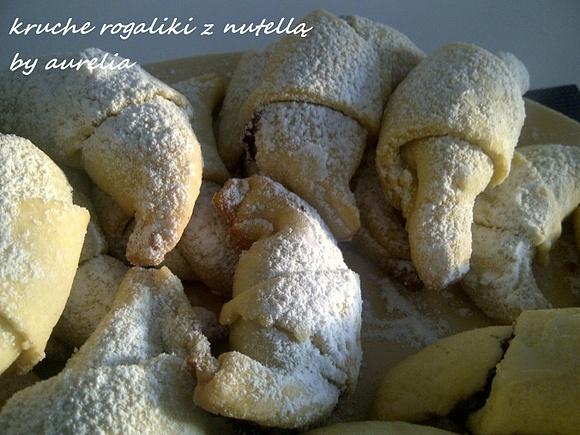 Kruche rogaliki z nutellą lub konfiturą