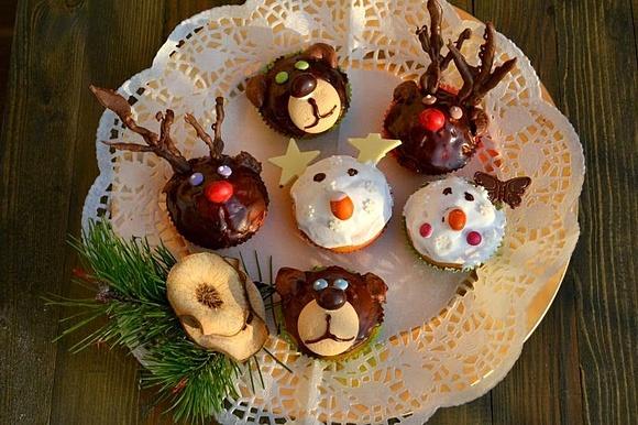 Świąteczne muffinki z marcepanem