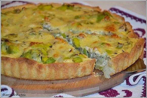 Tarta porowa cebulowa z boczniakami