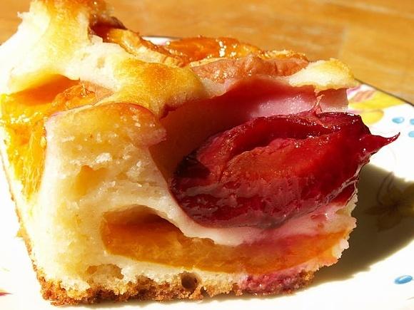 Ciasto jogurtowe z owocami