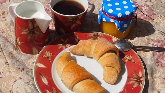 Rogale domowe z zakwasem i różnymi mąkami