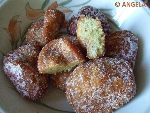Pączusie kalabryjskie - kalabryjskie pączki słodkie z Gnocchi fritti