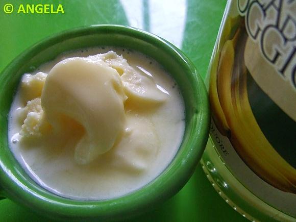 Lody waniliowe z likierem bananowym