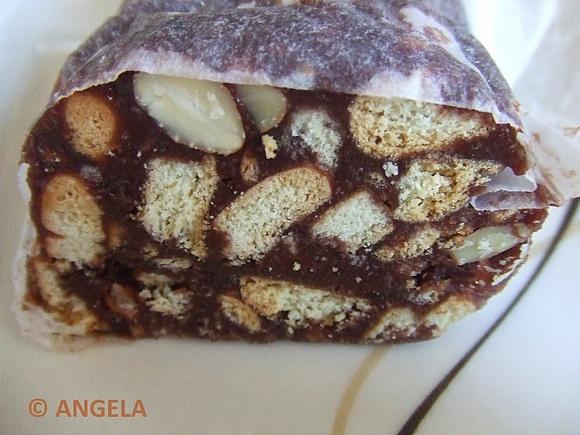 Rolada czekoladowa Biscuit chocolate roll Salame al cioccolato