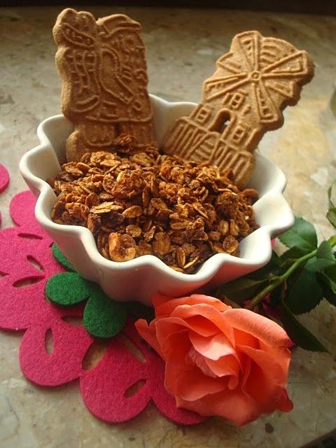 Granola piernikowa