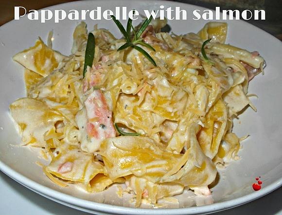 Pappardelle z łososiem