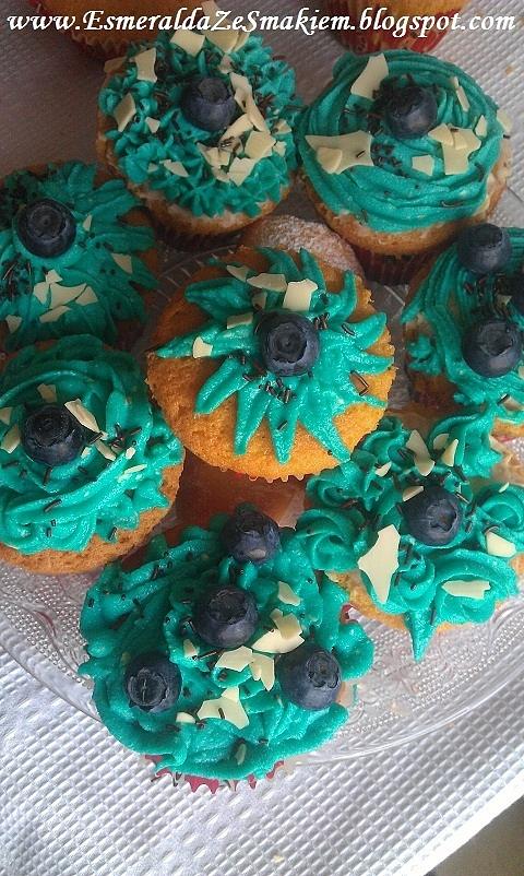 Magdalenki z borówkami - delikatne muffinki na przyjęcie