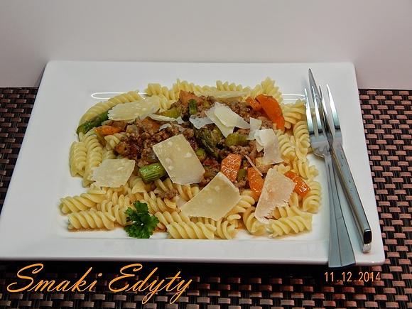 A la bolognese z fusilli