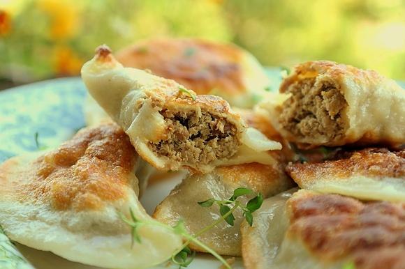Pierogi z mięsem indyczym i kurkami