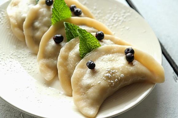 Pierogi z jagodami