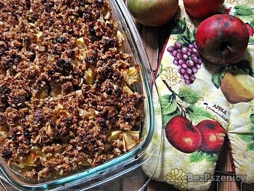 Pieczone jabłka z owsianą kruszonką