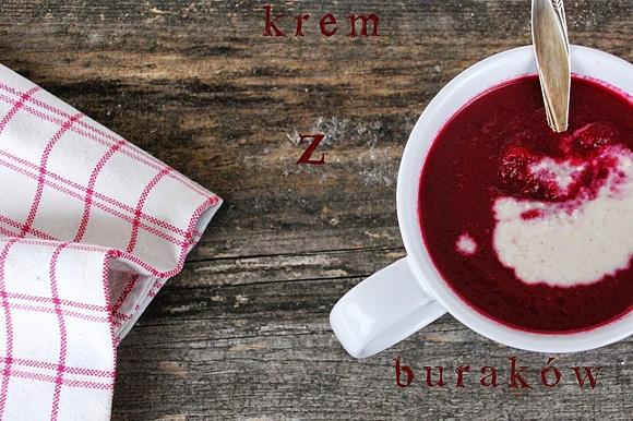 Krem z buraków z musami orzechów nerkowca i pomarańczy