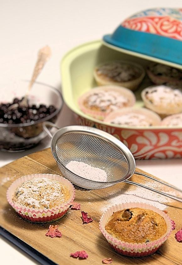 Muffiny cassis z różanym pudrem