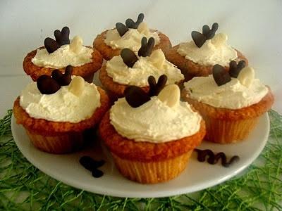 Delikatne babeczki z białą czekoladą i mascarpone