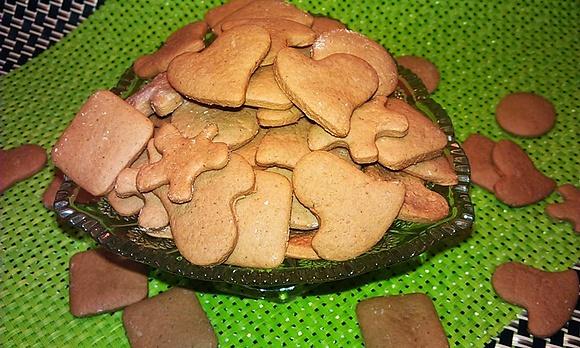 Piernikowe ciasteczka aromatyczne, kruche delikatne