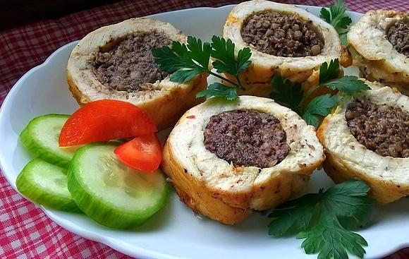 Roladki drobiowe z kaszanką – szybki przepis na obiad