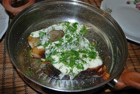Smażony karp w śmietanie