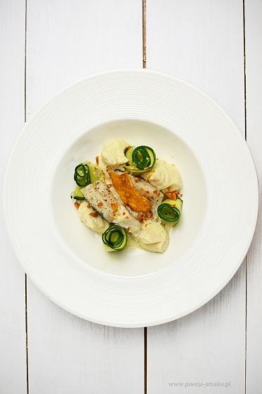 Filet z pstrąga na puree z selera i cukinią