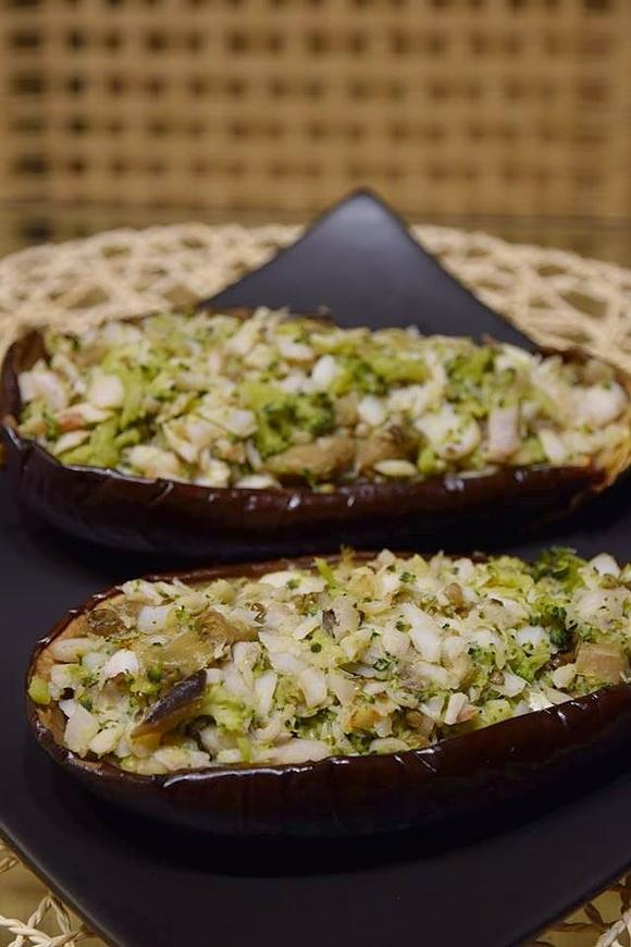 Bakłażany nadziewane dorszem i brokułem