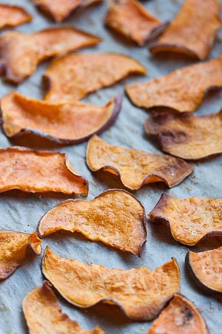 Pieczone czipsy z batata