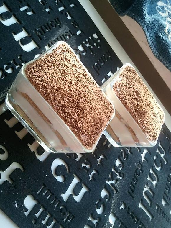 Tiramisu z kawą, mascarpone i kakao