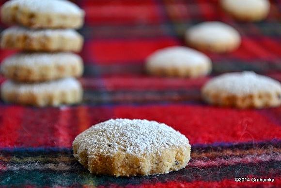 Polvorones z imbirem i pomarańczą - hiszpańskie ciasteczka