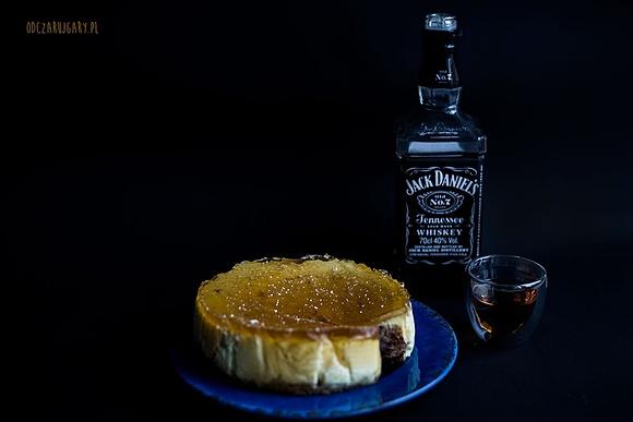 Sernik z galaretką whisky