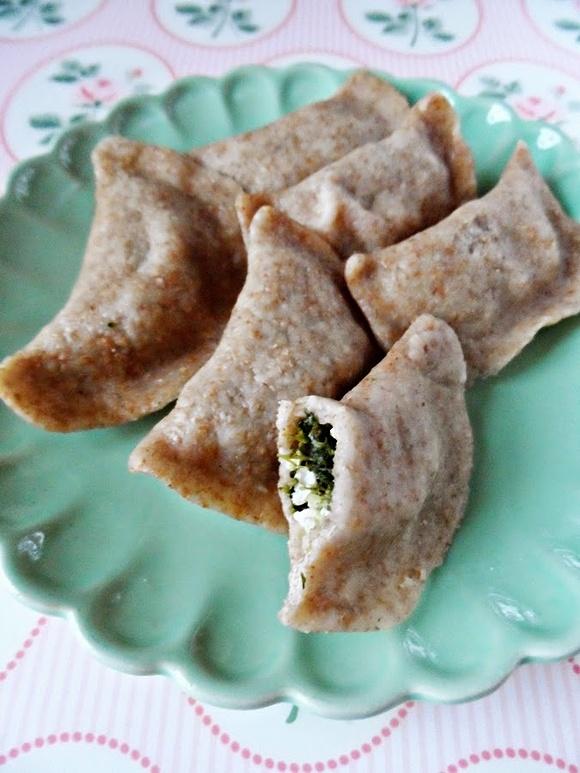 Pełnoziarniste pierogi ze szpinakiem
