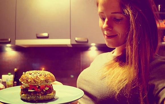 Najlepszy wege burger szybki i prosty w przygotowaniu